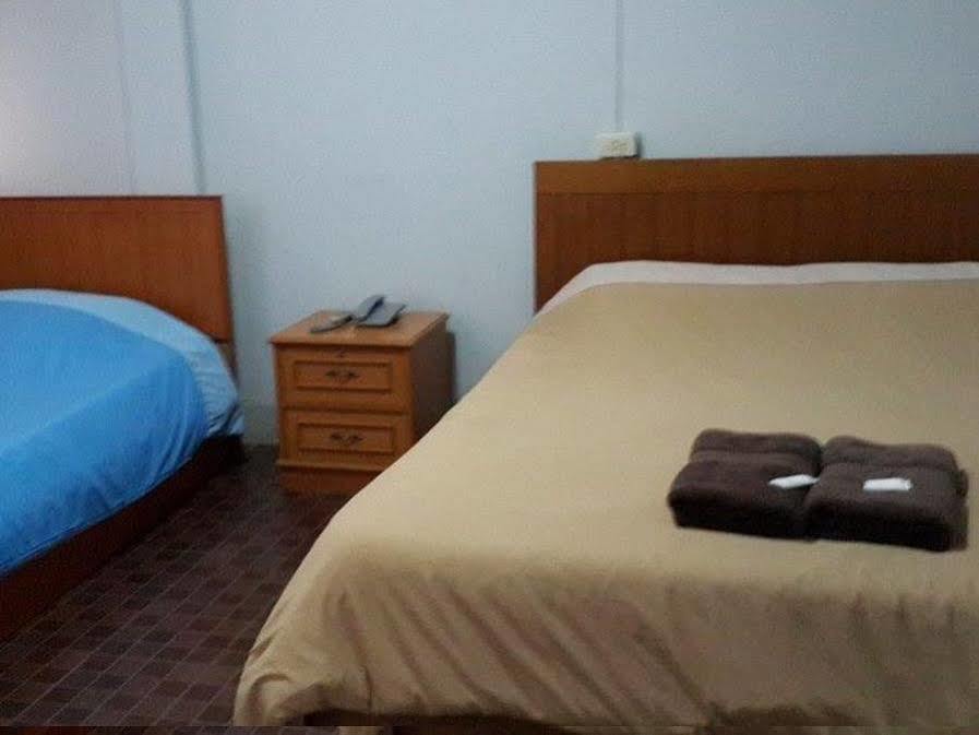 White Orchid Inn I Bangkok Luaran gambar